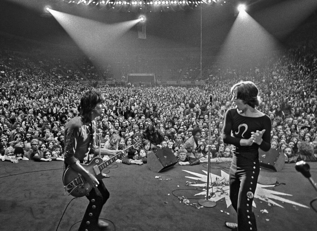 B&W PHOTO PEOPLE ON STAGE perform at Madison Square Garden, New York